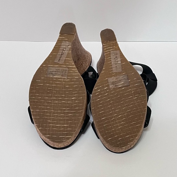 Chinese Laundry Wedge Heel Sandals - Picture 6 of 6